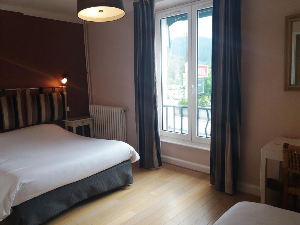 Hotel De La Paix 热拉梅 外观 照片