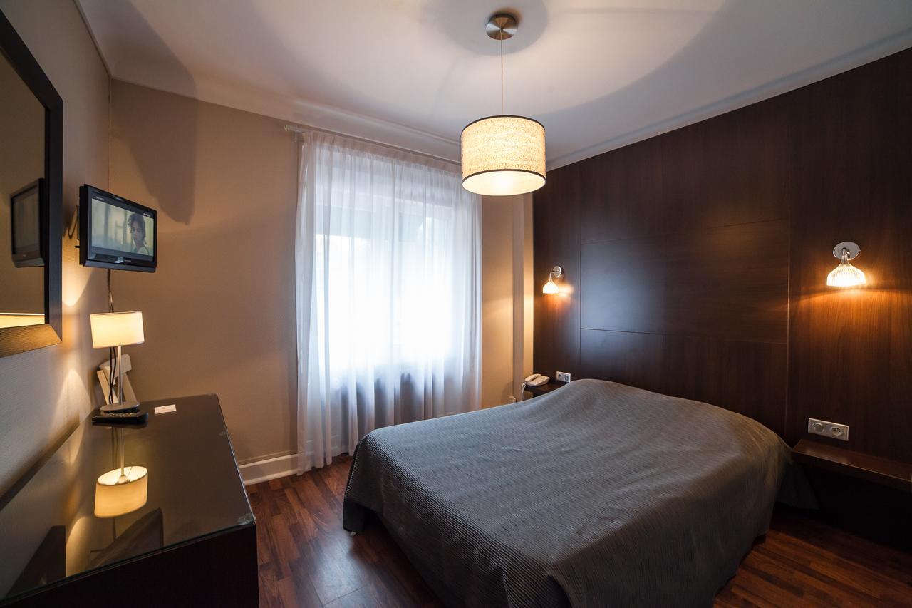 Hotel De La Paix 热拉梅 外观 照片