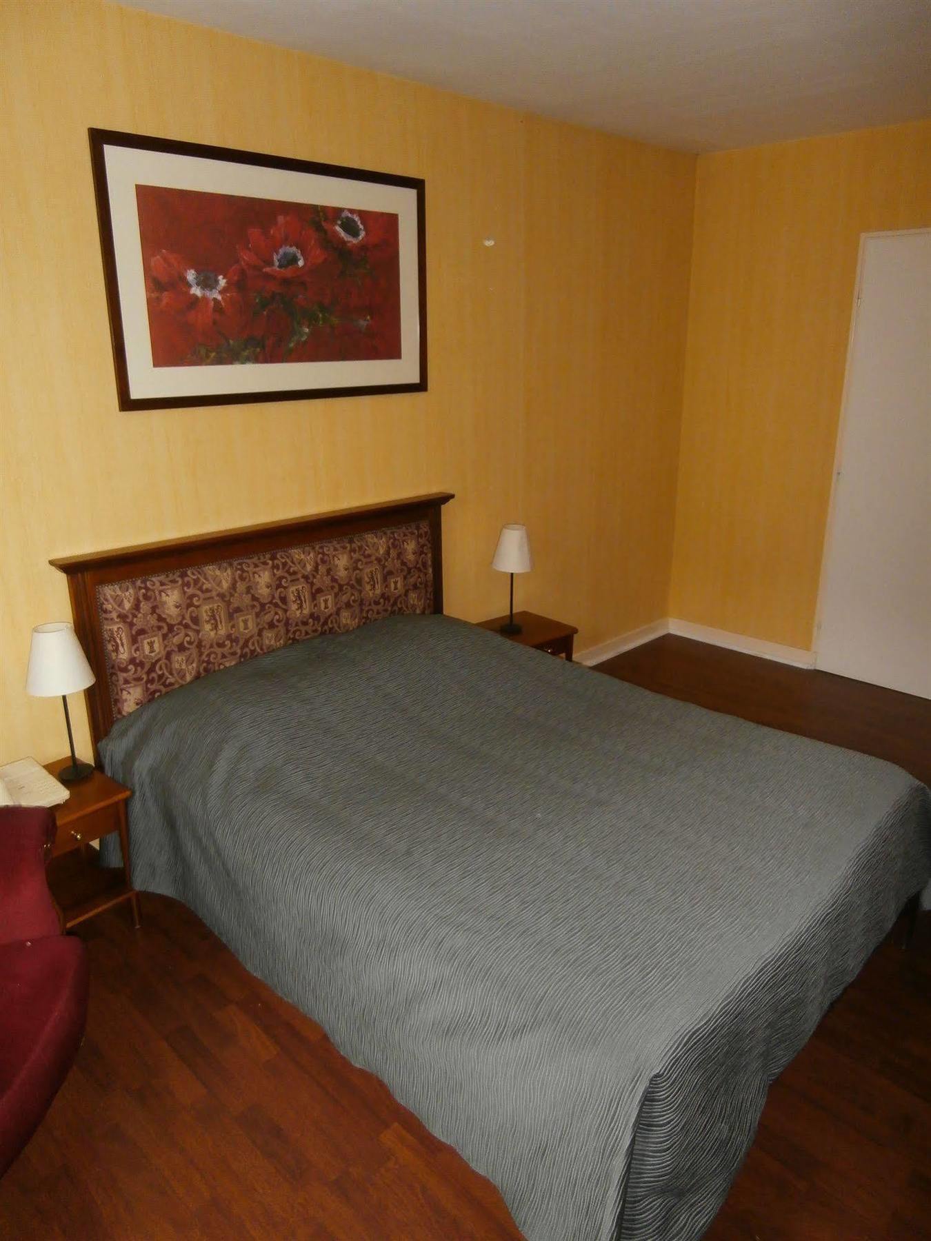 Hotel De La Paix 热拉梅 外观 照片